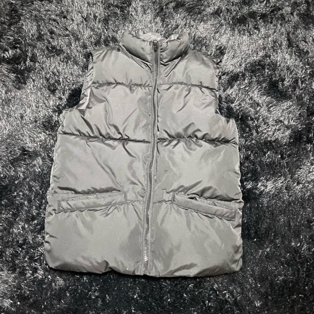 Old Navy Boys puffer vest